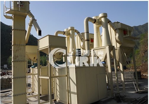 公路的建筑是離不開石粉機(jī)械設(shè)備